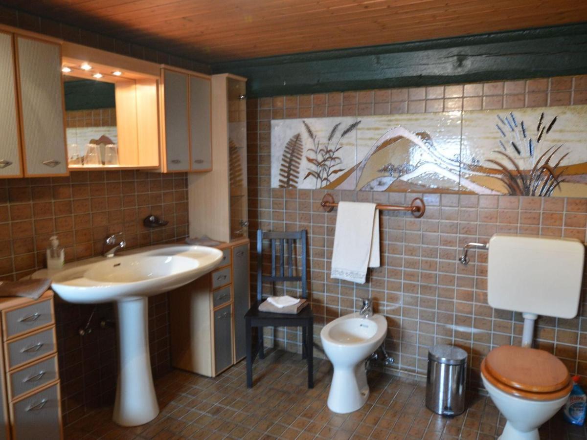 Apartment With Garden In A Wooded Setting Auw bei Prum Bagian luar foto