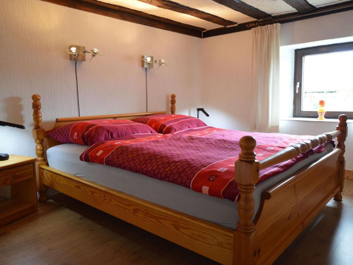 Apartment With Garden In A Wooded Setting Auw bei Prum Bagian luar foto